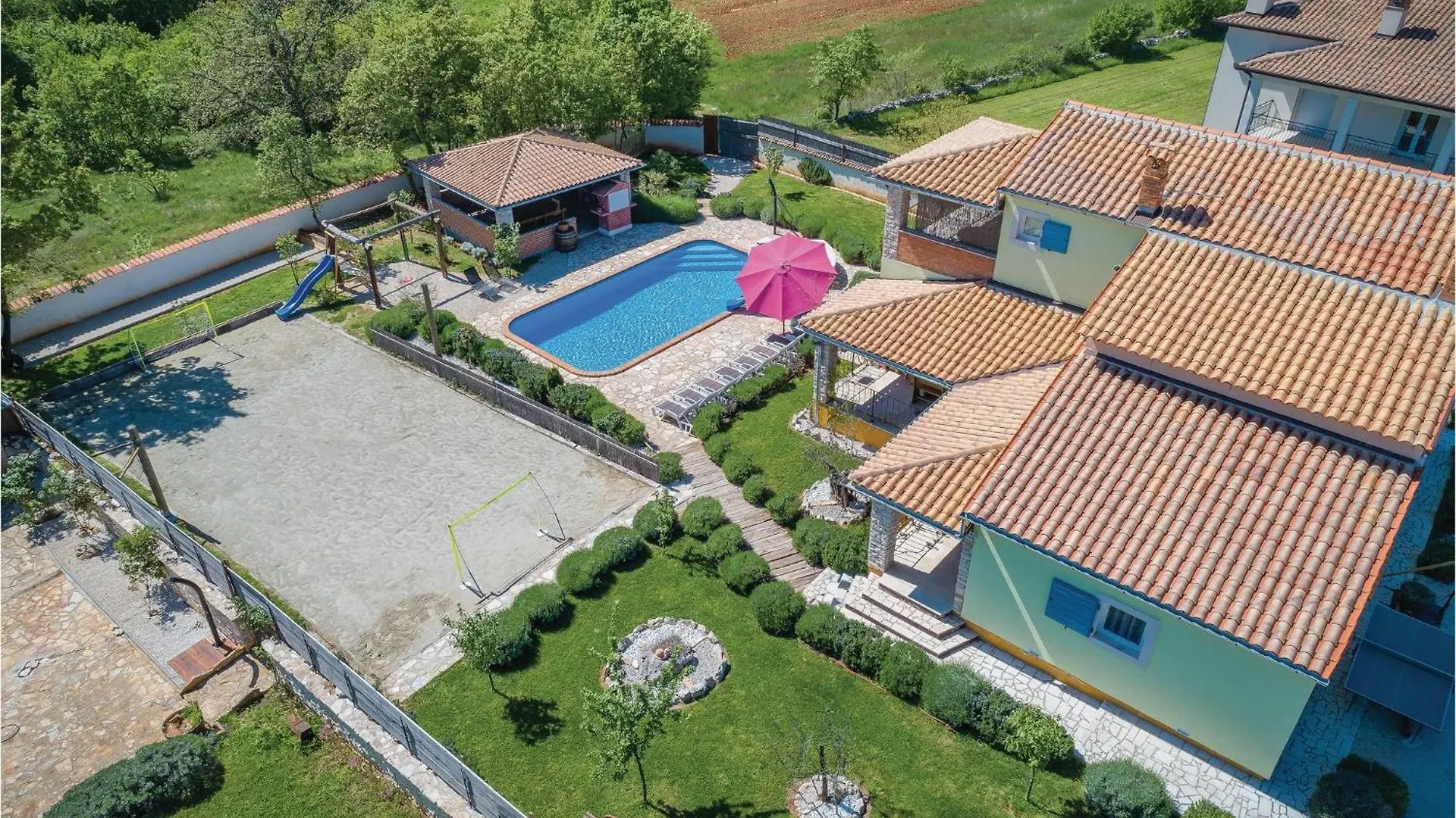 Amazing Home In Rezanci With Wifi 0*,